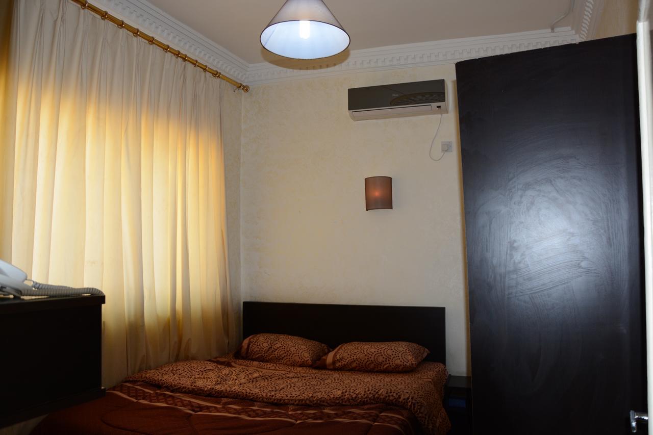 Teeba Palace Hotel Suites Amman Bagian luar foto