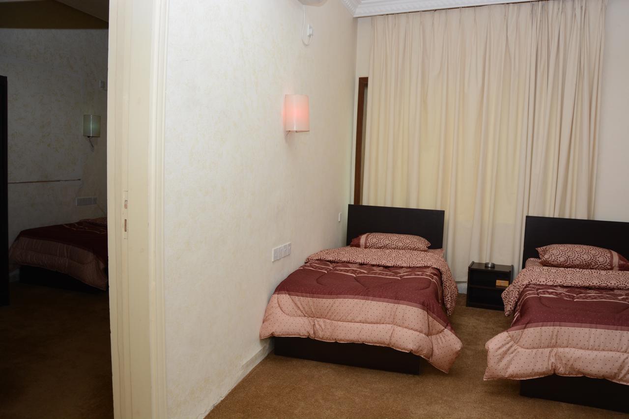 Teeba Palace Hotel Suites Amman Bagian luar foto