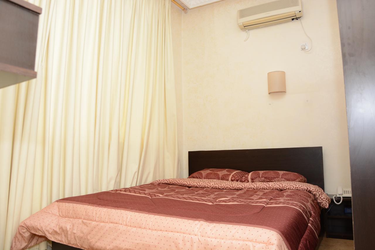 Teeba Palace Hotel Suites Amman Bagian luar foto