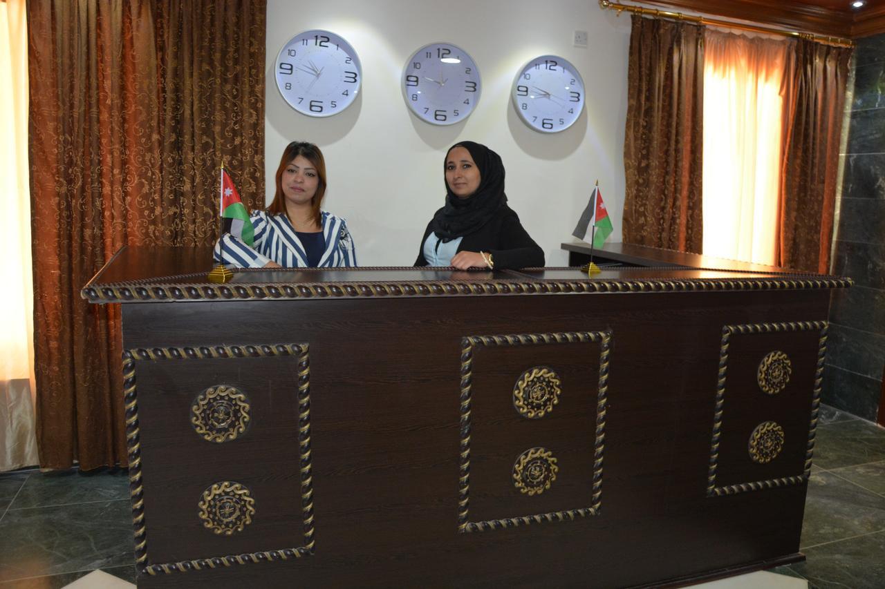 Teeba Palace Hotel Suites Amman Bagian luar foto