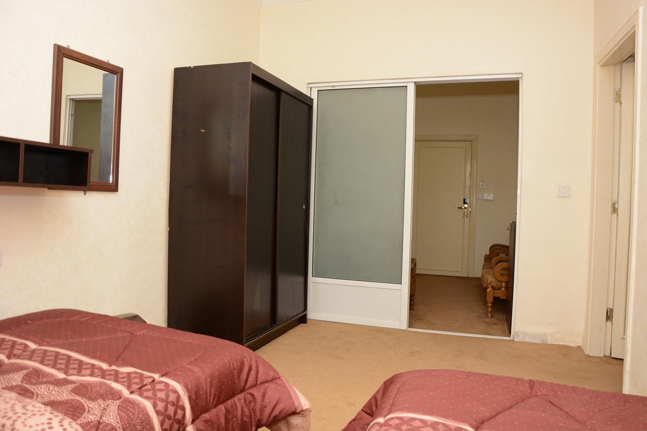 Teeba Palace Hotel Suites Amman Bagian luar foto