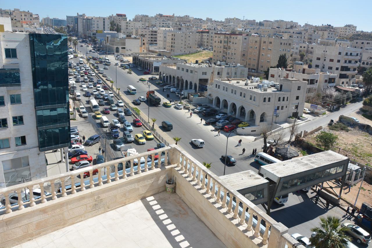 Teeba Palace Hotel Suites Amman Ruang foto